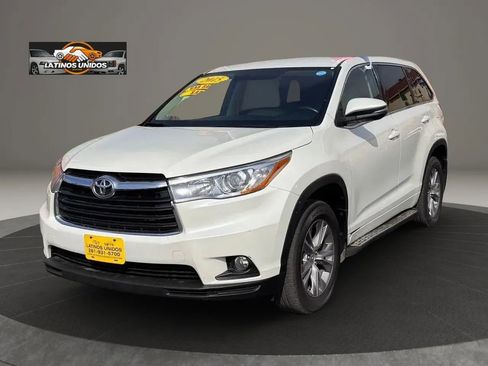 Used 2015 Toyota Highlander Plus image 3