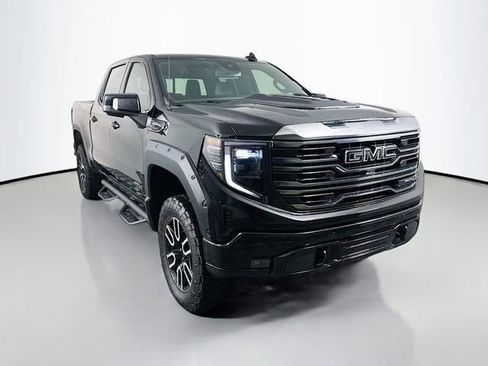 Used 2023 GMC Sierra 1500 AT4 w/ AT4 Preferred Package AWD/4WD image 1