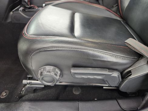 Used 2021 Jeep Wrangler Unlimited Rubicon w/ Dual Top Group image 13