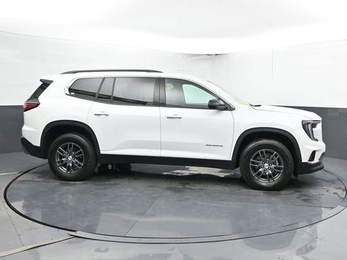 Used 2025 GMC Acadia Elevation FWD image 4