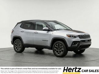 Used 2025 Jeep Compass Trailhawk video 1