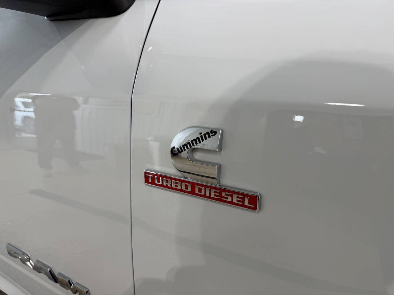 Used 2024 RAM 2500 Laramie w/ Safety Group AWD/4WD image 29