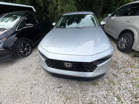 Used 2025 Honda Accord LX image 6