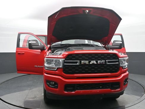 Used 2024 RAM 2500 Big Horn w/ Safety Group image 54