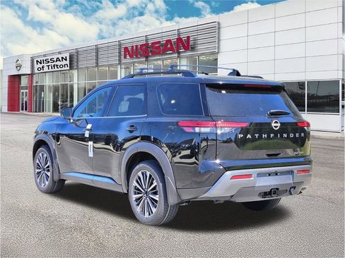 New 2026 Nissan Pathfinder Platinum w/ Cargo Package FWD image 6