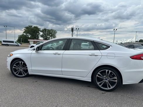 Used 2020 Ford Fusion Titanium AWD/4WD image 23