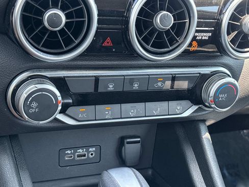 Used 2023 Nissan Sentra SV image 14