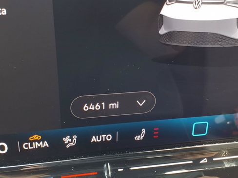 Certified 2025 Volkswagen ID.4 Pro RWD image 28