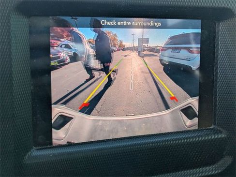 Used 2022 Jeep Gladiator Sport image 18