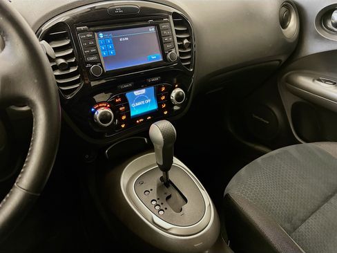 Used 2017 Nissan Juke SV w/ Technology Package AWD/4WD image 26