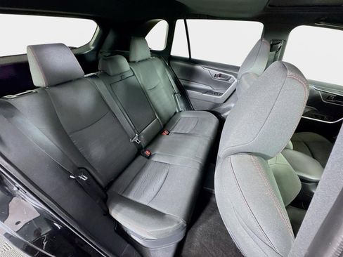 Used 2021 Toyota RAV4 SE w/ Weather & Moonroof Package image 28