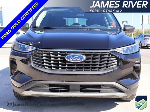 Certified 2025 Ford Escape Active image 7