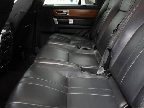 Used 2015 Land Rover LR4 HSE AWD/4WD image 15