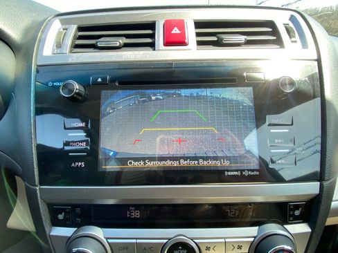 Used 2016 Subaru Outback 2.5i Premium image 21