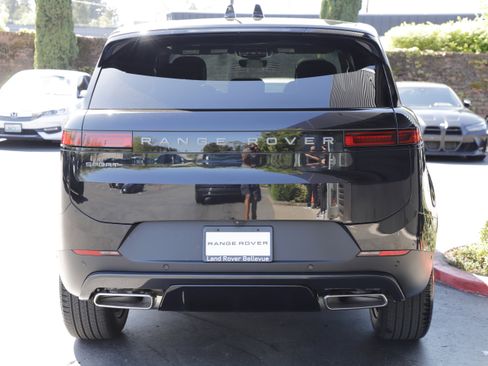 New 2026 Land Rover Range Rover Sport SE AWD/4WD image 7