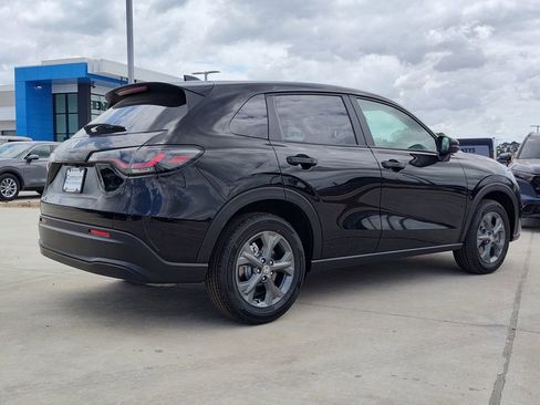 New 2026 Honda HR-V LX image 4