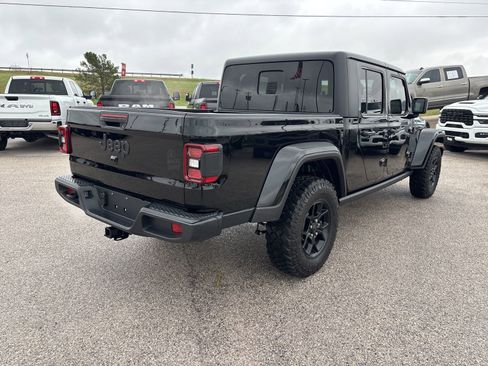 New 2025 Jeep Gladiator Willys image 6
