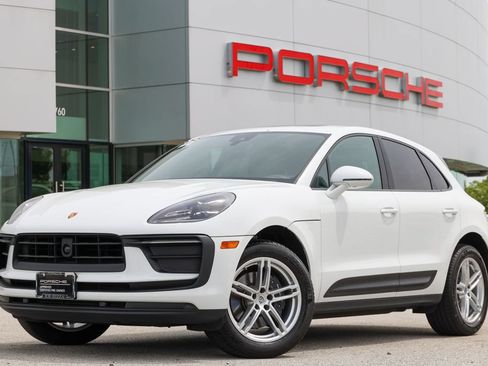 Certified 2026 Porsche Macan AWD/4WD image 19