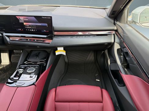 New 2026 BMW i5 eDrive40 w/ M Sport Package RWD image 29
