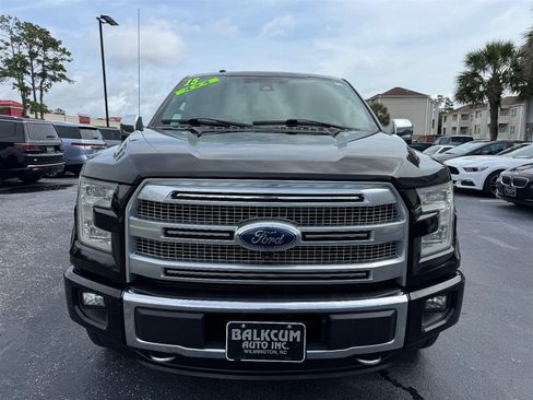 Used 2015 Ford F150 Platinum w/ Equipment Group 701A Luxury AWD/4WD image 3