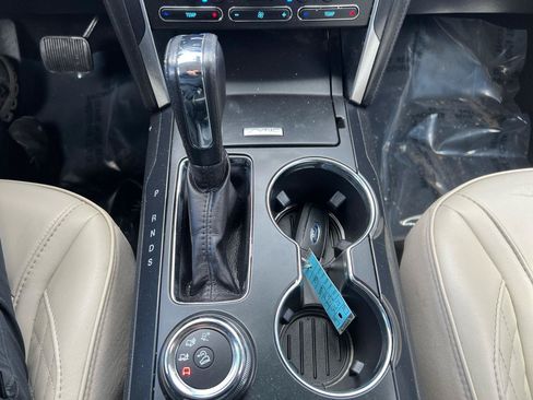 Used 2018 Ford Explorer Platinum AWD/4WD image 22