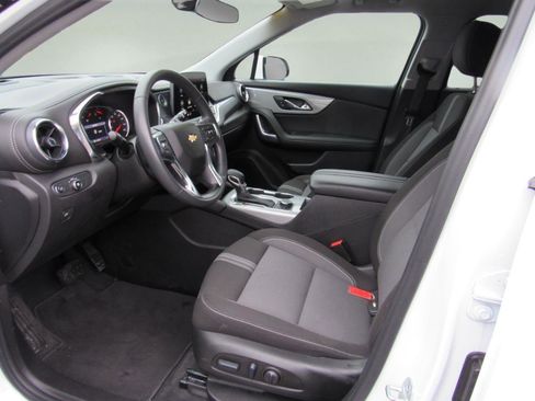 Used 2025 Chevrolet Blazer LT image 12