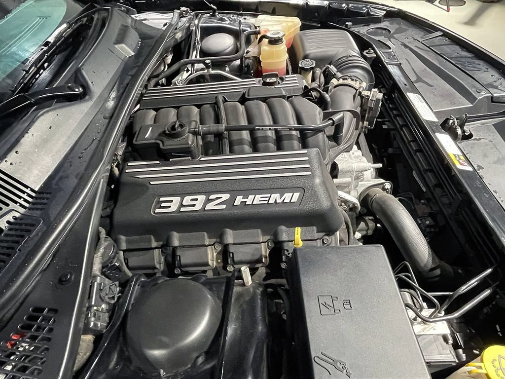 Used 2013 Dodge Challenger SRT8 w/ Harman Kardon Audio Group RWD image 23