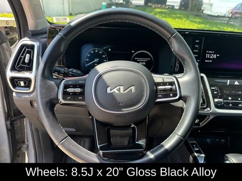 Used 2023 Kia Sorento SX AWD/4WD image 14