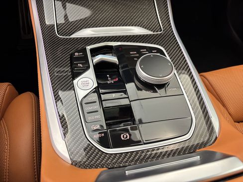 Used 2024 BMW X5 M60i w/ Parking Assistance Package image 17