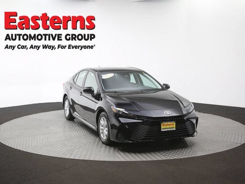 Used 2025 Toyota Camry LE FWD image 50