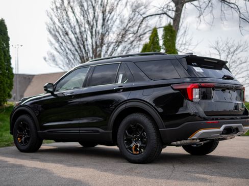 New 2026 Ford Explorer Tremor w/ Tremor Ultimate Package AWD/4WD image 7