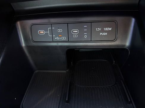 Used 2025 Hyundai Tucson SEL FWD image 17