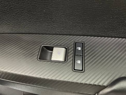 Used 2025 Mitsubishi Outlander SE AWD/4WD image 31