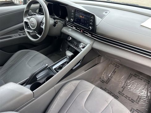 Used 2022 Hyundai Elantra SEL w/ Cargo Package image 25