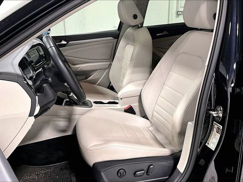 Used 2023 Volkswagen Jetta SE FWD image 31