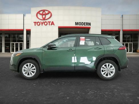 New 2026 Toyota Corolla Cross LE w/ Moonroof Package FWD image 13