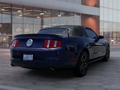 Used 2010 Ford Mustang GT Premium RWD image 10