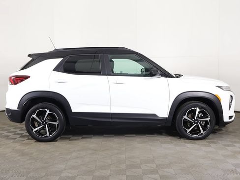 Used 2022 Chevrolet TrailBlazer RS w/ Convenience Package AWD/4WD image 18