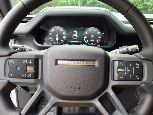 New 2026 Land Rover Defender 110 X-Dynamic SE AWD/4WD image 11