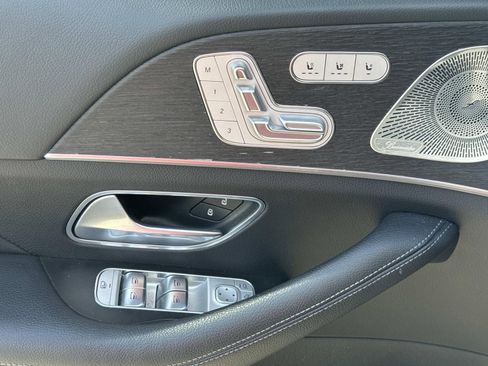 Used 2022 Mercedes-Benz GLS 450 4MATIC image 20