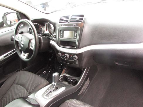 Used 2013 Dodge Journey American Value Package w/ Flexible Seating Group FWD image 30