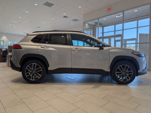 New 2026 Toyota Corolla Cross XLE image 5