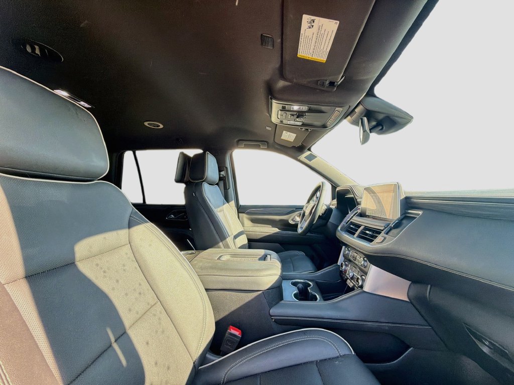 Used 2024 GMC Yukon SLT w/ SLT Luxury Package RWD image 31
