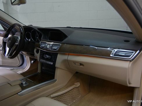 Used 2014 Mercedes-Benz E 350 Sedan image 11
