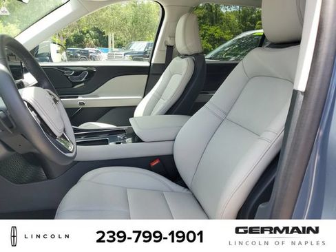 New 2026 Lincoln Aviator AWD image 18