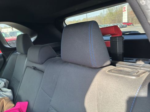 Used 2022 Toyota RAV4 SE image 7