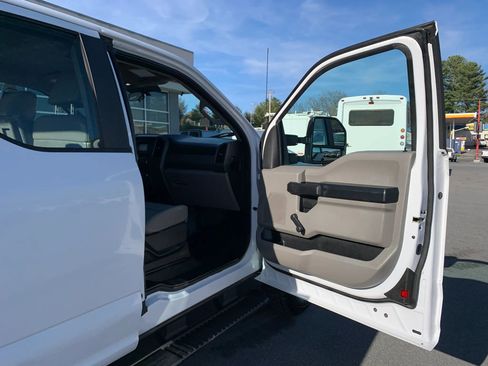 Used 2017 Ford F250 XL image 22