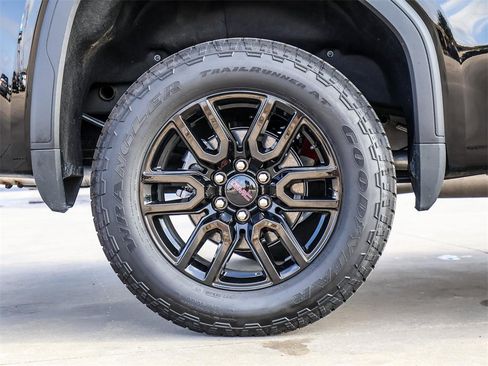 Used 2026 GMC Sierra 1500 Elevation w/ LPO, Elevation Black Package image 9