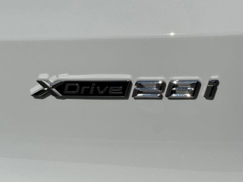 Used 2025 BMW X1 xDrive28i w/ Convenience Package AWD/4WD image 22
