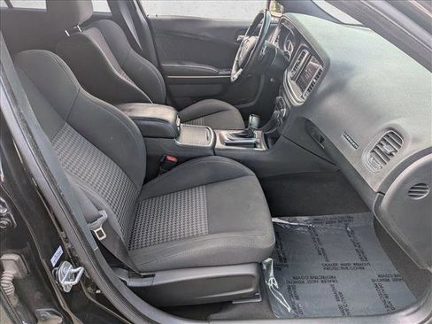 Used 2019 Dodge Charger GT image 19